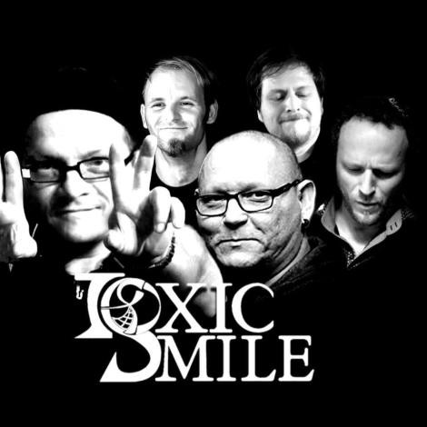 toxic smile band