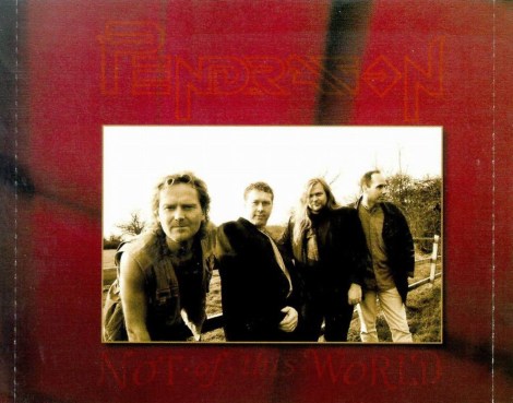 Pendragon-Not_Of_This_World-Interior_Trasera
